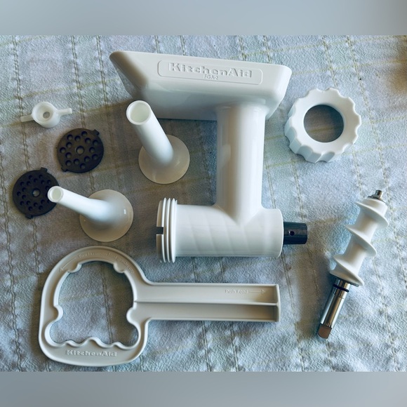 KitchenAid White Grinder and Sausage Attachment Kit - Picture 1 of 1